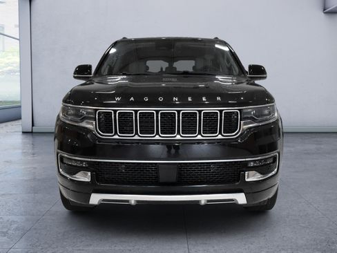 Used 2023 Jeep Wagoneer Series III w/ Preferred Equipment Group AWD/4WD image 8