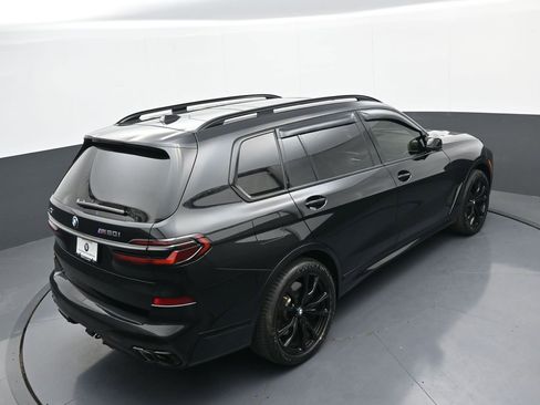 Used 2025 BMW X7 M60i AWD/4WD image 38