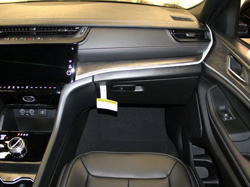 New 2026 Jeep Grand Cherokee Limited w/ Limited Altitude Package image 30