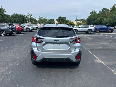 Used 2024 Subaru Crosstrek 2.5i Limited AWD/4WD image 5