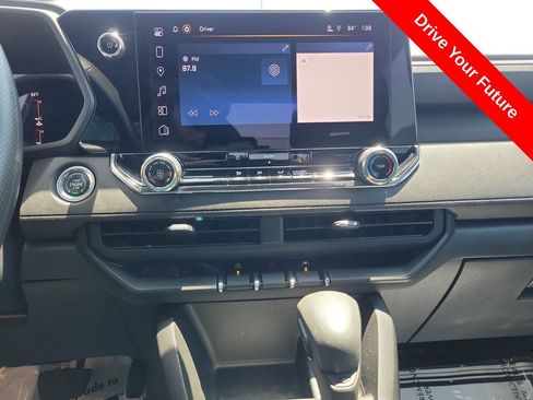 Used 2023 Chevrolet Colorado W/T RWD image 15