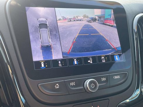 Used 2023 Chevrolet Equinox RS w/ RS Leather Package FWD image 16