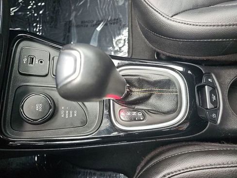 Used 2021 Jeep Compass Limited image 31