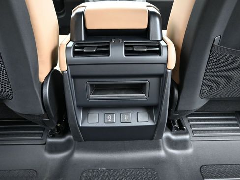 New 2026 Land Rover Defender 110 X-Dynamic SE image 20