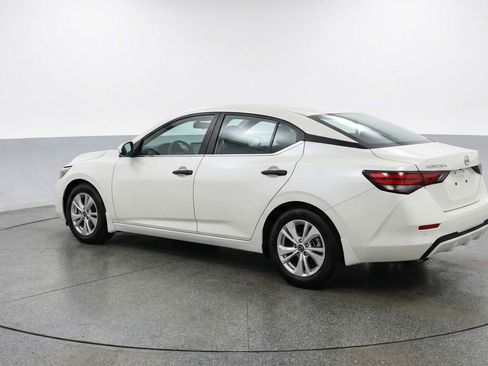 Used 2025 Nissan Sentra S FWD image 6