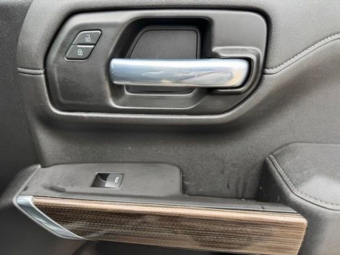 Used 2021 Chevrolet Silverado 1500 LT Trail Boss w/ Convenience Package II image 25