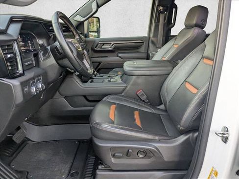 Used 2024 GMC Sierra 2500 AT4 w/ AT4 Premium Plus Package image 15