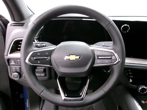 New 2026 Chevrolet Suburban High Country w/ Sun And Tow Package AWD/4WD image 9
