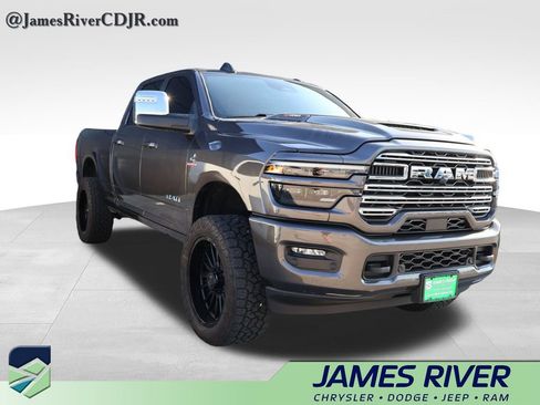 Used 2025 RAM 2500 Laramie w/ Sport Appearance Package AWD/4WD image 13