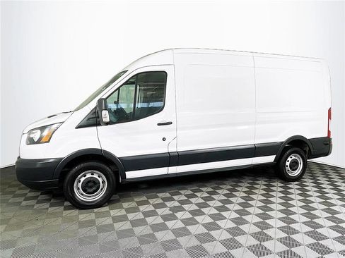 Used 2018 Ford Transit 250 T250 image 4