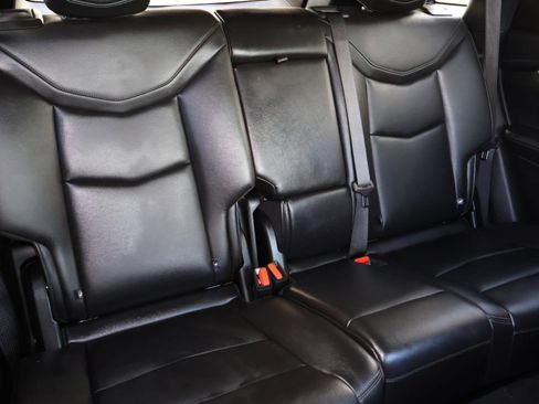 Used 2022 Cadillac XT5 Luxury image 23