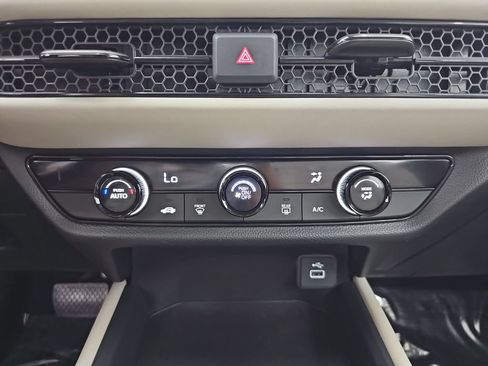 Used 2024 Honda HR-V LX image 30