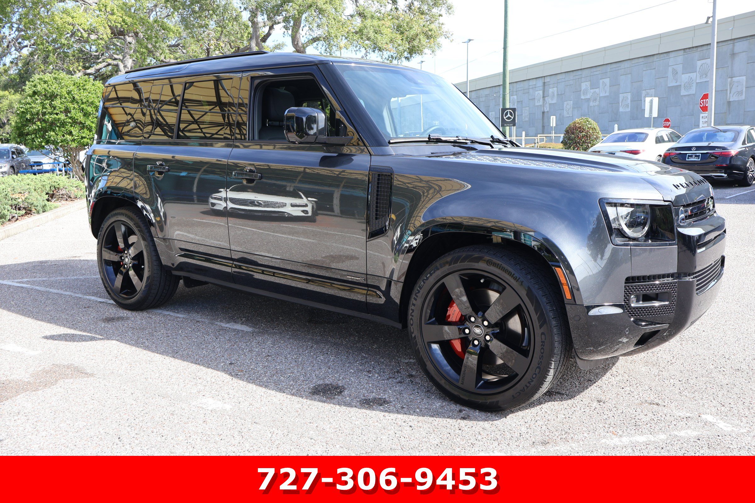 Used 2024 Land Rover Defender 110 X AWD/4WD image 11