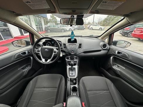Used 2015 Ford Fiesta SE image 16