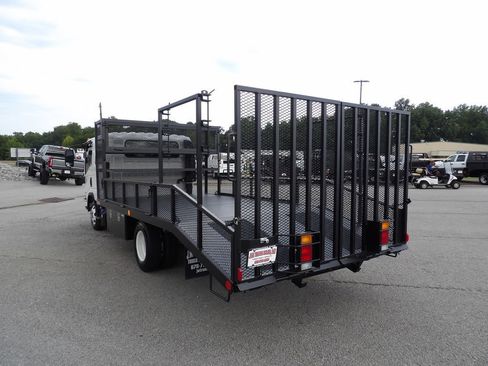 Used 2024 Chevrolet Low Cab Forward 4500HD RWD image 5