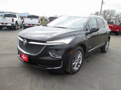 Certified 2022 Buick Enclave Avenir w/ Avenir Technology Package image 9