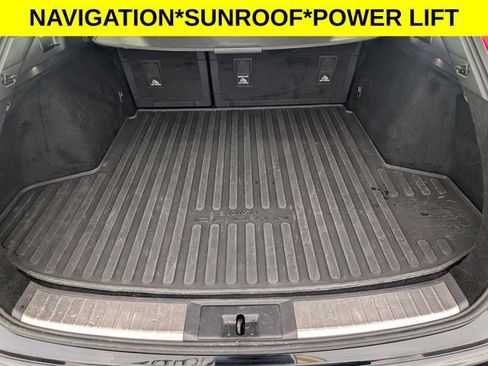 Used 2025 Toyota Crown Signia w/ Advanced Technology Package image 30