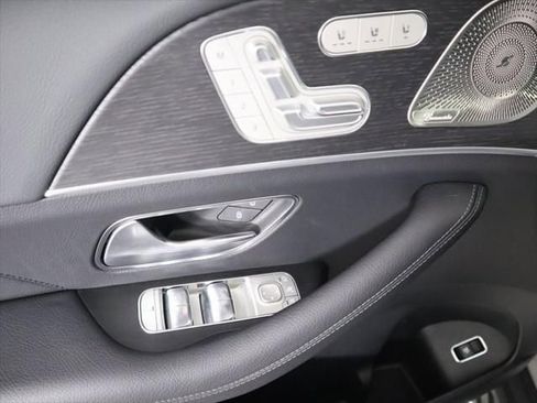 New 2026 Mercedes-Benz GLS 450 4MATIC image 25