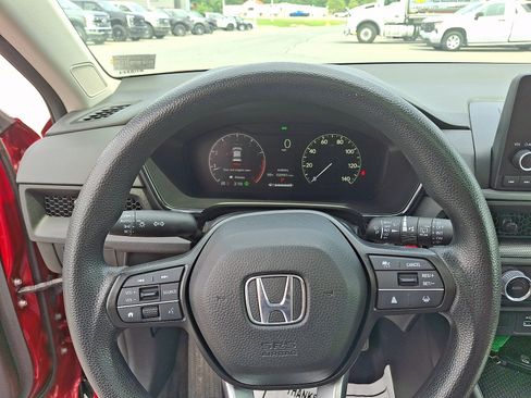 Used 2024 Honda CR-V EX image 18