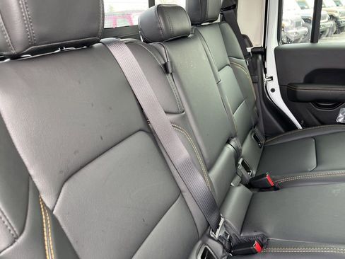 New 2026 Jeep Gladiator Sahara image 44