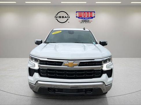 Used 2022 Chevrolet Silverado 1500 LT AWD/4WD image 6