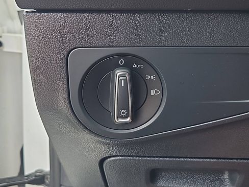 Used 2024 Volkswagen Tiguan SE R-Line AWD/4WD image 18