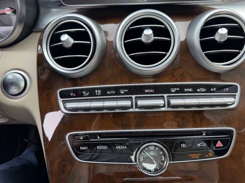 Used 2016 Mercedes-Benz C 300 4MATIC Sedan image 34