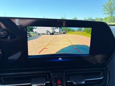 Used 2025 Chevrolet TrailBlazer RS w/ Driver Confidence Package FWD image 20