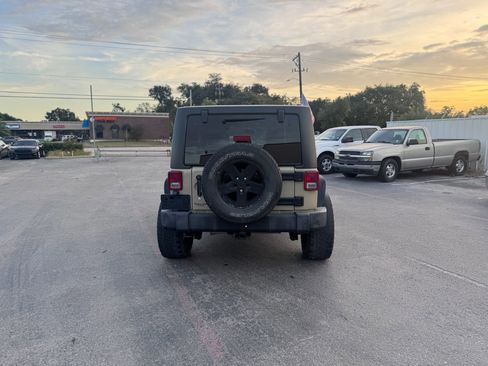 Used 2018 Jeep Wrangler Unlimited Sport S image 6