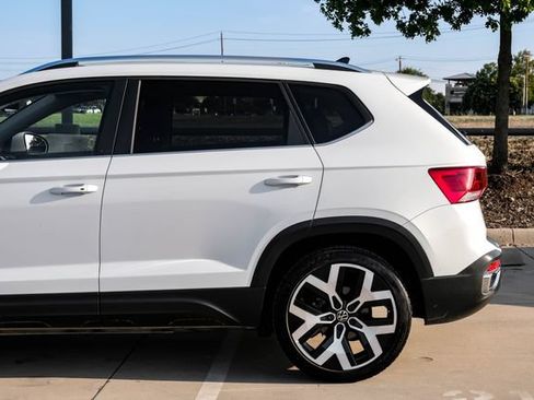 Used 2022 Volkswagen Taos SEL AWD/4WD image 15