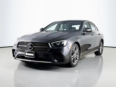 Used 2021 Mercedes-Benz E 350 4MATIC Sedan image 3