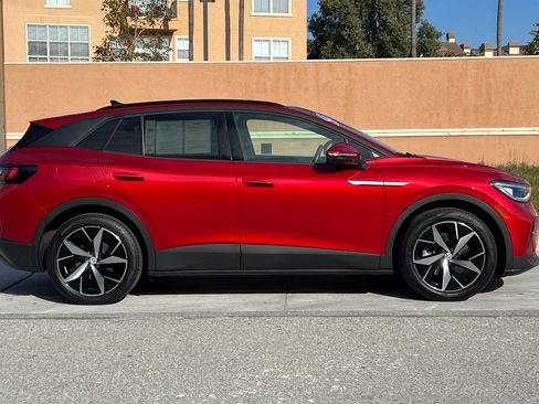 Used 2023 Volkswagen ID.4 Pro S image 3