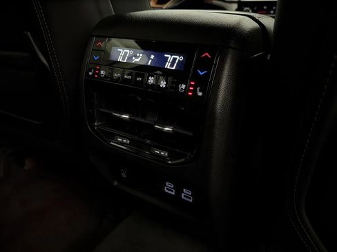 Used 2022 Jeep Grand Cherokee Summit AWD/4WD image 53