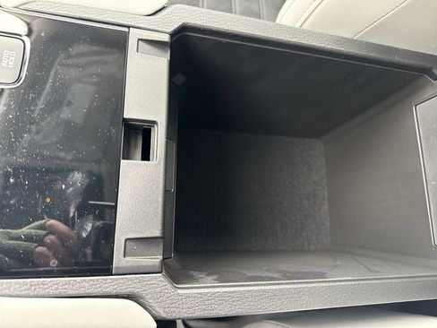 New 2025 Mitsubishi Outlander SE image 41