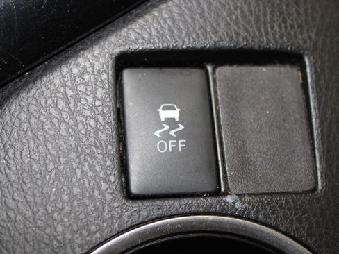 Used 2016 Toyota Corolla LE image 22