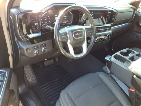 Used 2022 GMC Sierra 1500 Elevation image 8