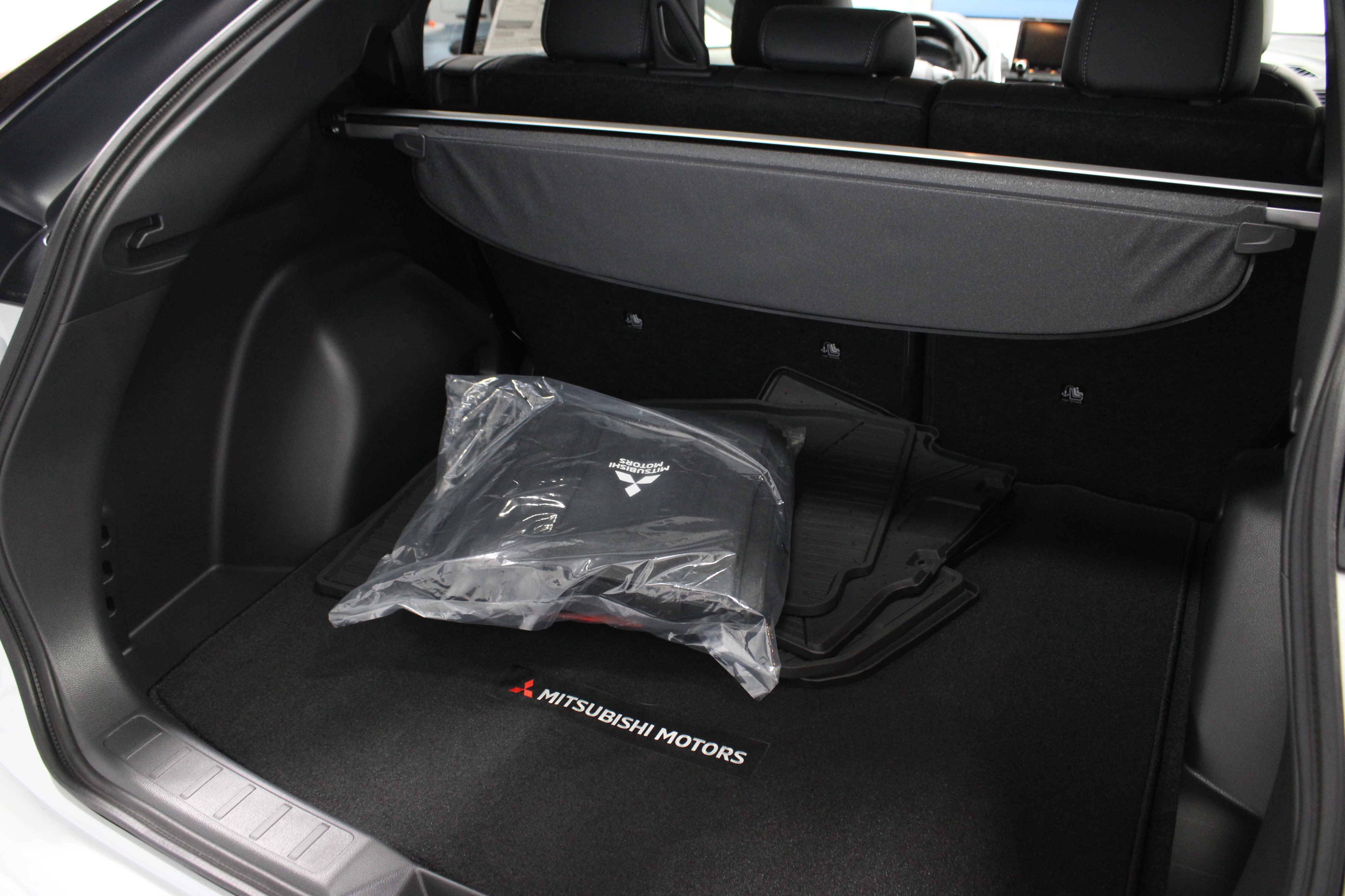 New 2026 Mitsubishi Eclipse Cross SE AWD/4WD image 12