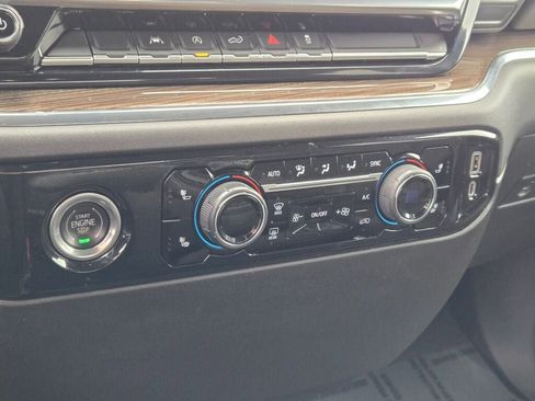 Used 2023 Chevrolet Silverado 1500 LT image 24