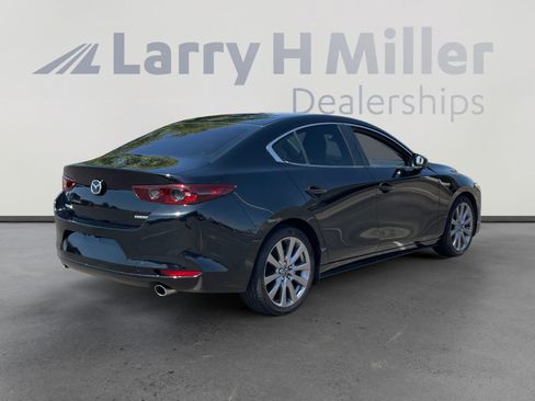 Used 2019 MAZDA MAZDA3 Sedan w/ Select Package FWD image 5