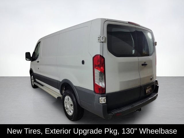 Used 2017 Ford Transit 250 130 Low Roof w/ Exterior Upgrade Package RWD image 5