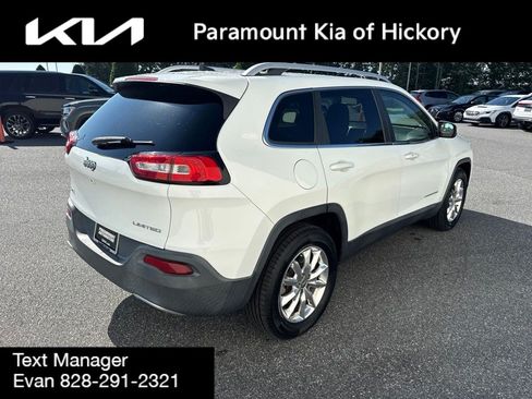 Used 2016 Jeep Cherokee Limited AWD/4WD image 7