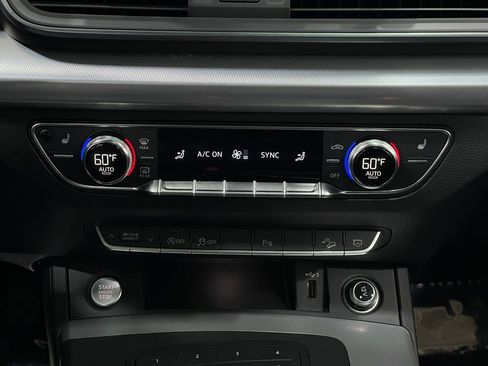 Used 2020 Audi Q5 2.0T Premium w/ Titanium Sport Package image 25