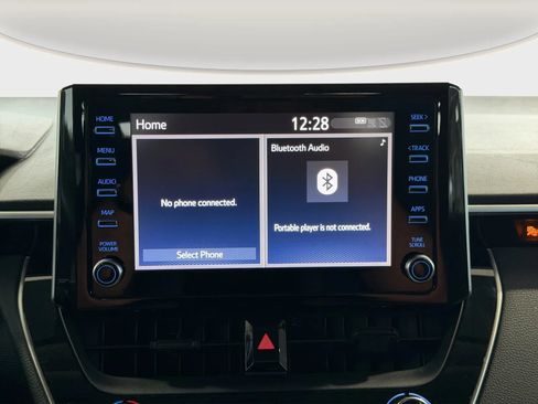 Used 2020 Toyota Corolla LE FWD image 16