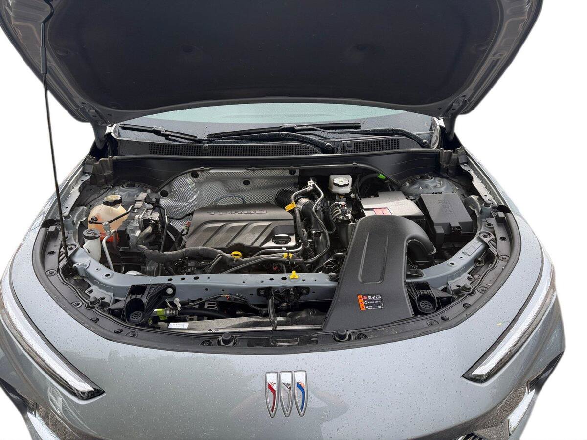 Used 2025 Buick Envista Preferred FWD image 18