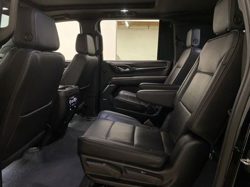 Used 2023 GMC Yukon XL Denali image 19