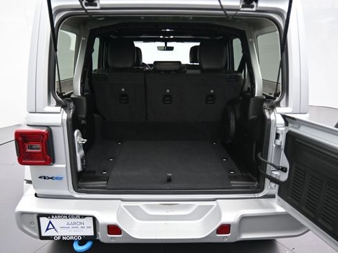 Used 2022 Jeep Wrangler Unlimited Sahara image 18