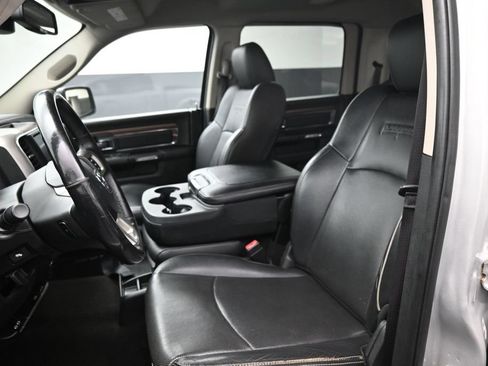 Used 2017 RAM 1500 Laramie AWD/4WD image 19