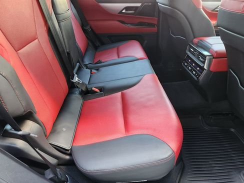 Used 2024 Lexus LX 600 F Sport image 31