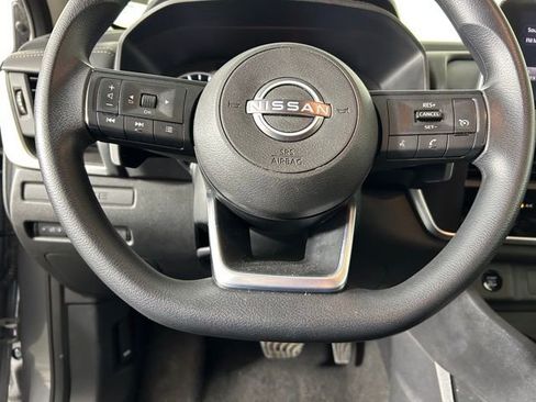 Used 2024 Nissan Rogue S AWD/4WD image 25