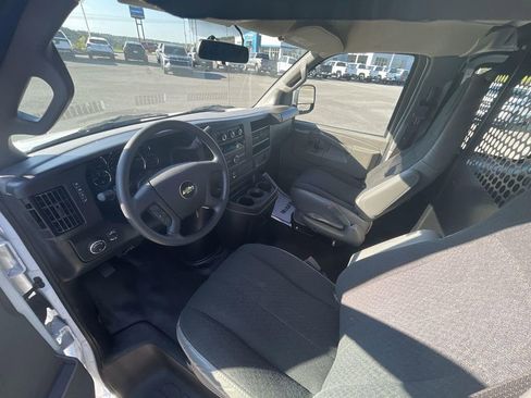 Used 2023 Chevrolet Express 2500 w/ Driver Convenience Package image 18
